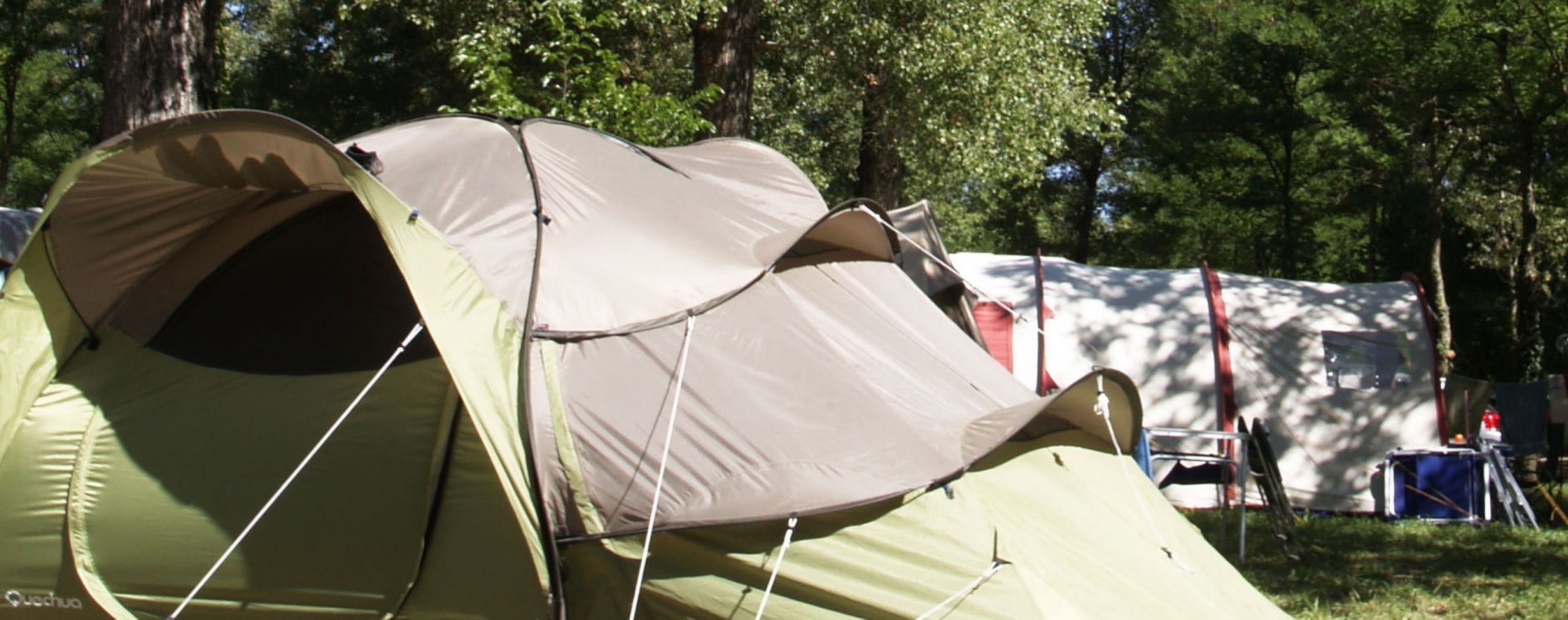 Emplacements de camping au camping 3 étoiles acacias