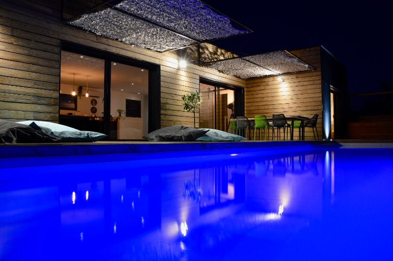 location villa avec piscine chauffée et climatisation